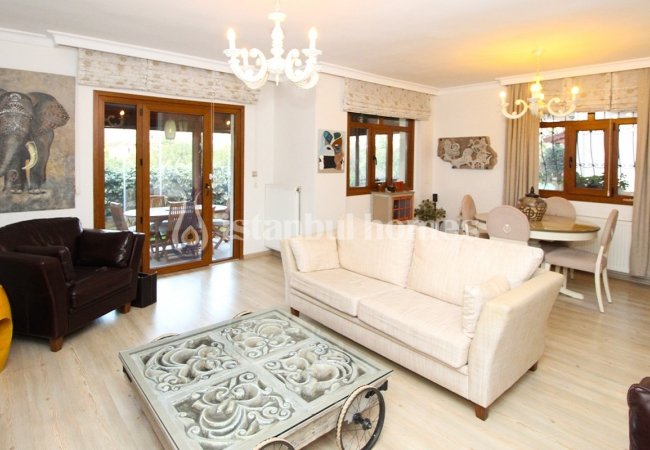 Kartal’da Merkezi Konumda Aile Konseptinde Tripleks Villa 7