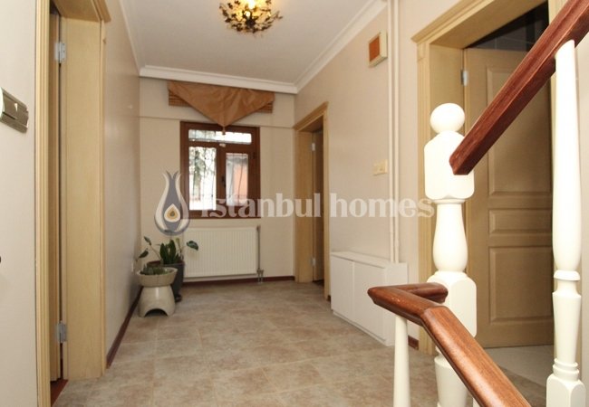 Kartal’da Merkezi Konumda Aile Konseptinde Tripleks Villa 33