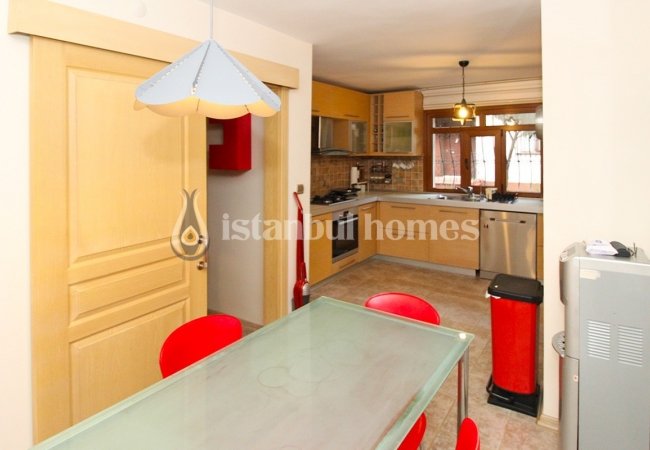 Kartal’da Merkezi Konumda Aile Konseptinde Tripleks Villa 13