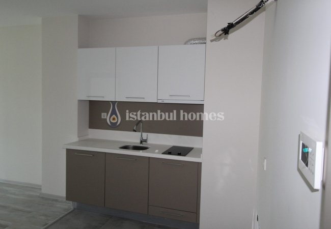 Offices on the Main Street in Küçükçekmece Istanbul 5