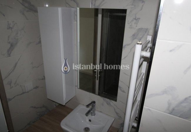 Offices on the Main Street in Küçükçekmece Istanbul 14