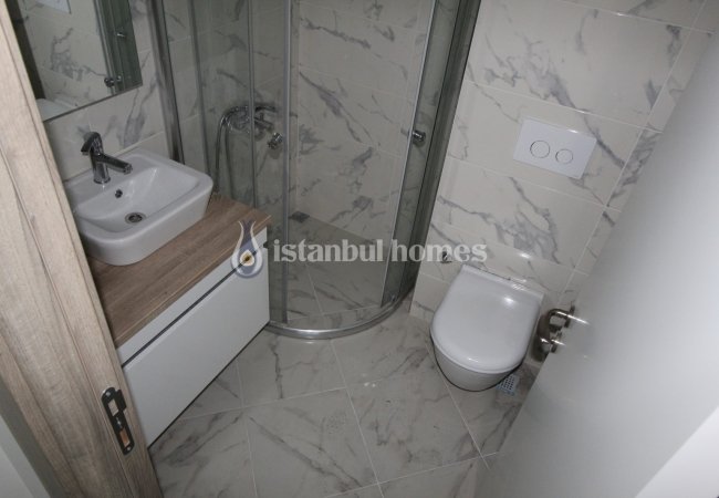 Offices on the Main Street in Küçükçekmece Istanbul 18