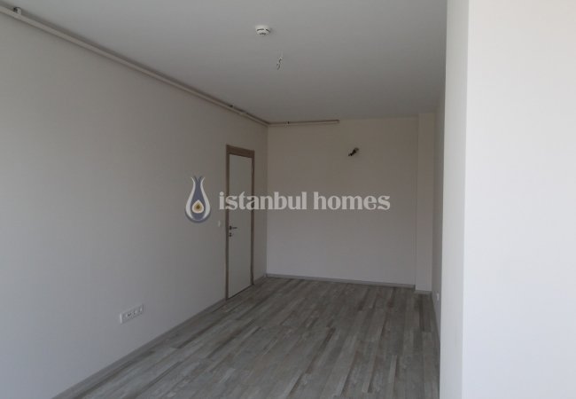 Offices on the Main Street in Küçükçekmece Istanbul 9