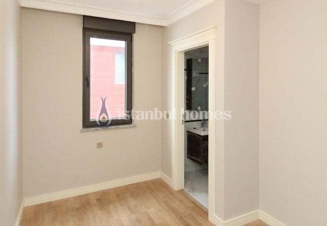 Smart Apartments in Complex with Fantastic Views in Uskudar