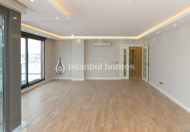 Smart Apartments in Complex with Fantastic Views in Uskudar