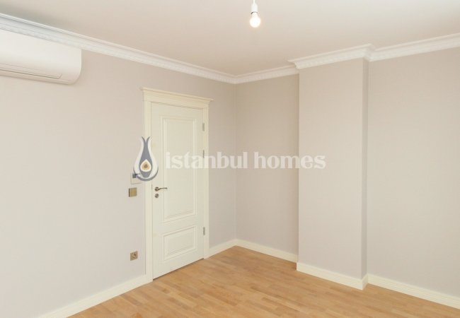 Smart Apartments in Complex with Fantastic Views in Uskudar