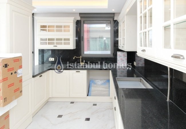 Smart Apartments in Complex with Fantastic Views in Uskudar