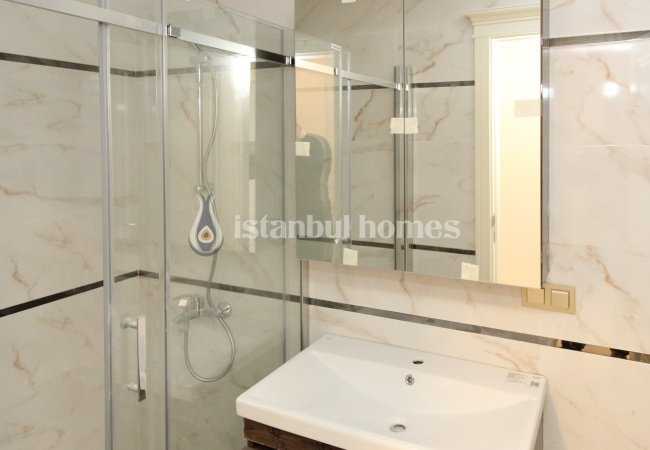 Smart Apartments in Complex with Fantastic Views in Uskudar