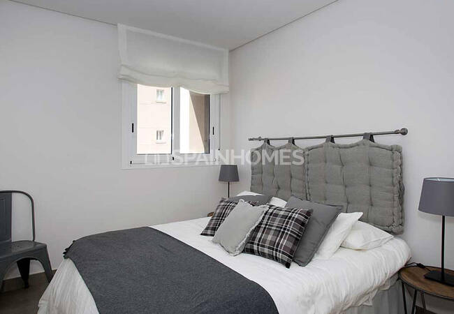 Apartments in the City Center of Santa Pola with Sea View 15