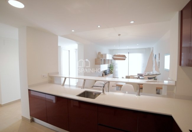 Almeria’da Özel Havuzlu ve Bahçeli Çağdaş Villalar 7