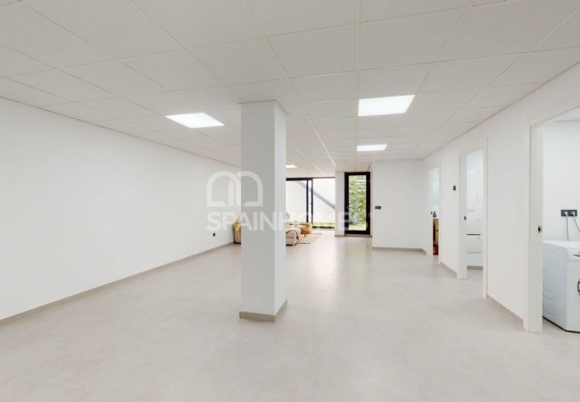 Luxury Villas with Private Pool, Basement and Solarium in Finestrat