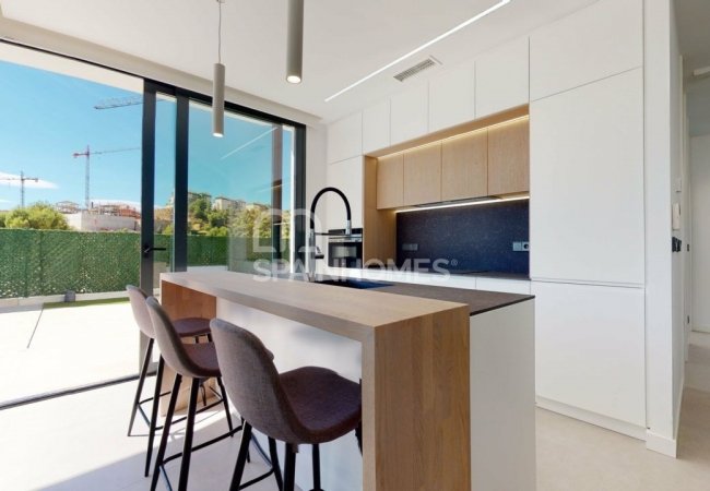 Luxury Villas with Private Pool, Basement and Solarium in Finestrat