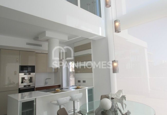 Modern İç Mekan Tasarımına Sahip Bahçeli Ferah Villalar 13