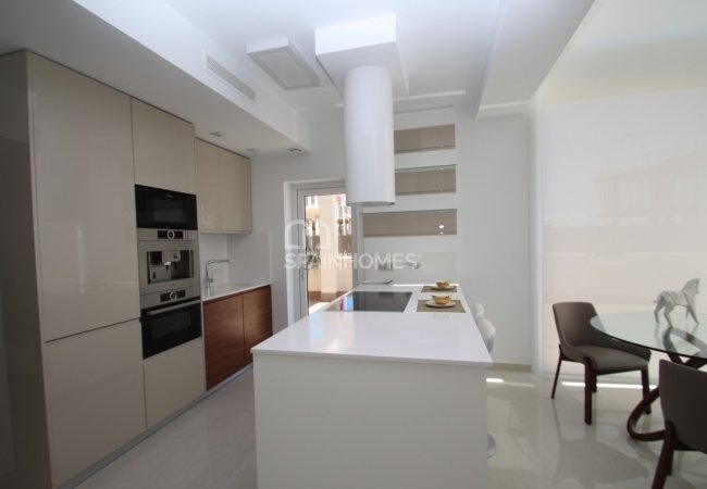 Modern İç Mekan Tasarımına Sahip Bahçeli Ferah Villalar 15