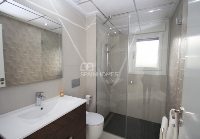 Modern İç Mekan Tasarımına Sahip Bahçeli Ferah Villalar 19