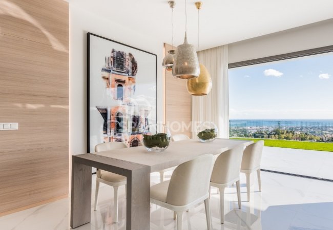 Apartamentos Con Vistas Al Mar En Benahavis Costa Del Sol 8