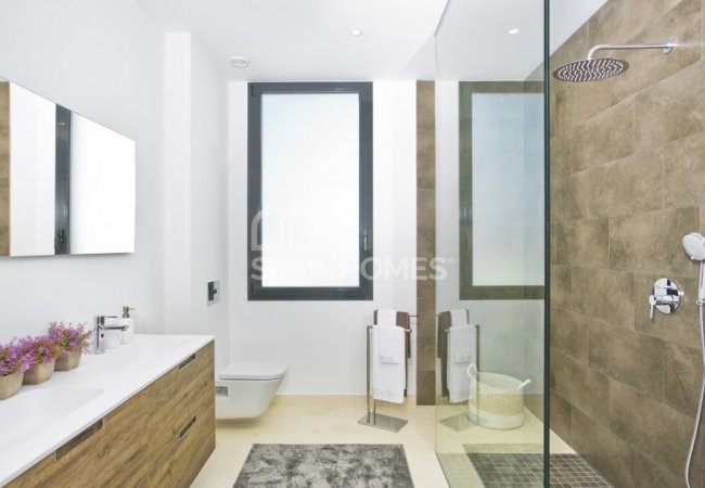 Contemporary Villas in Mijas with Sea, Golf and Mountain Views 19