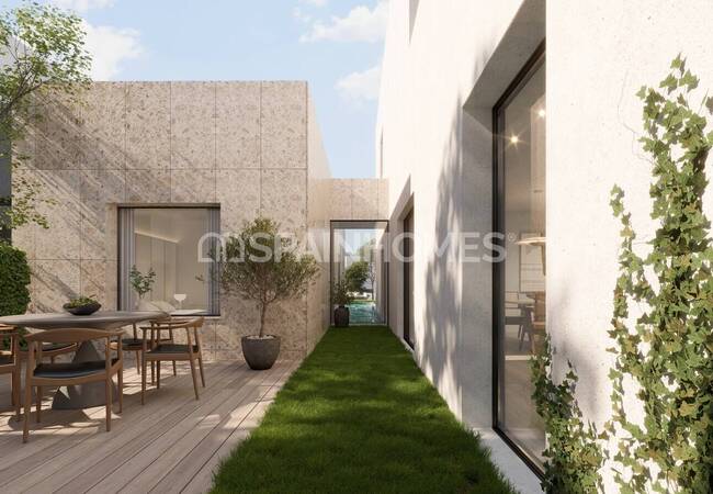 Flats in a Complex with Pool Near Amenities in Madrid 12