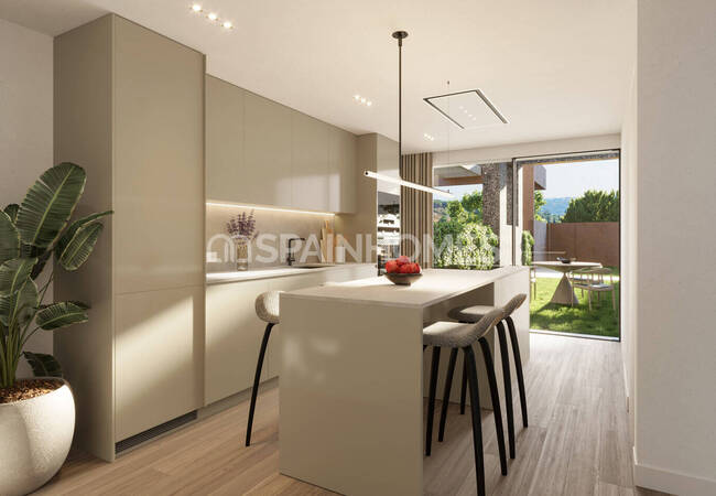 Flats in a Complex with Pool Near Amenities in Madrid 8