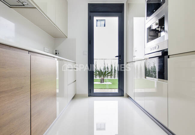 3 and 4 Bedroom Houses with Sea Views in San Miguel De Salinas
