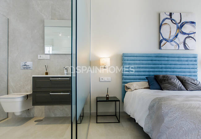3 and 4 Bedroom Houses with Sea Views in San Miguel De Salinas