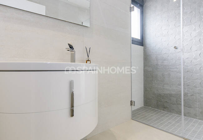 3 and 4 Bedroom Houses with Sea Views in San Miguel De Salinas