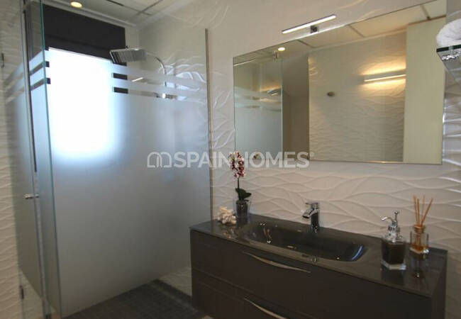 3 and 4 Bedroom Houses with Sea Views in San Miguel De Salinas