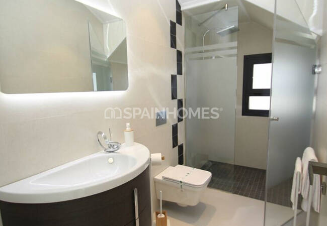 3 and 4 Bedroom Houses with Sea Views in San Miguel De Salinas