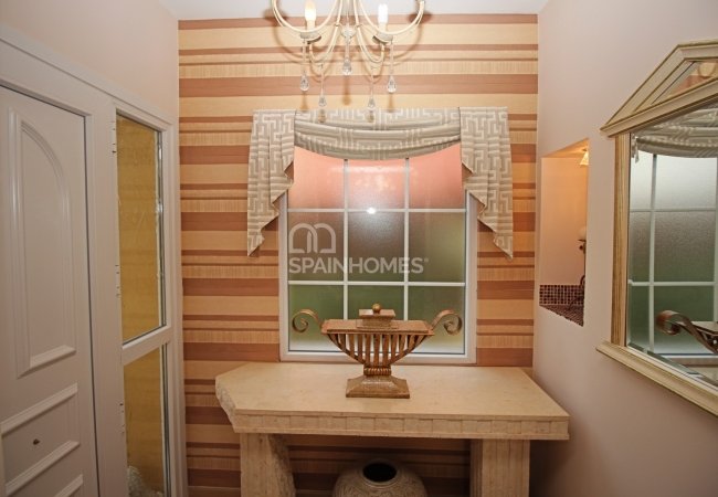 Alhaurin De La Torre’de Yerleşim Bölgesinde Müstakil Villa 44