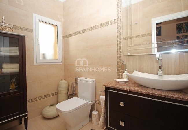 Alhaurin De La Torre’de Yerleşim Bölgesinde Müstakil Villa 45