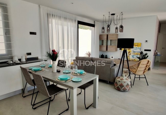 Brand-new Villas 10 Minutes to the Beach in Polop