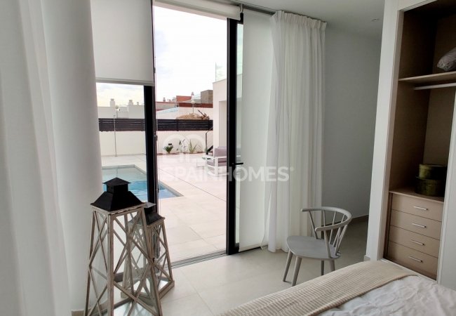 Brand-new Villas 10 Minutes to the Beach in Polop