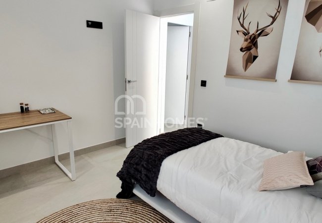 Brand-new Villas 10 Minutes to the Beach in Polop
