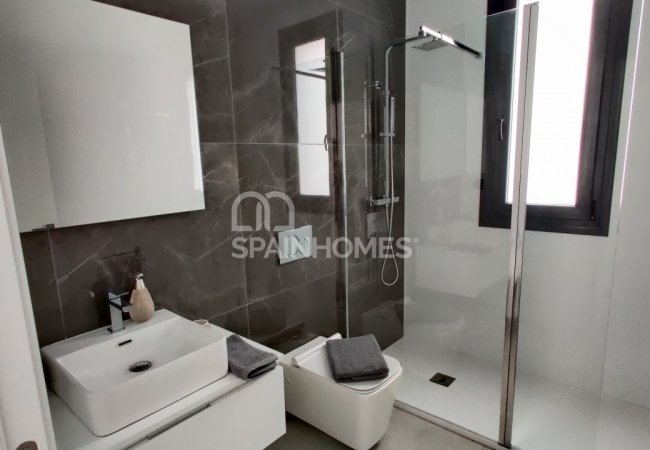 Brand-new Villas 10 Minutes to the Beach in Polop