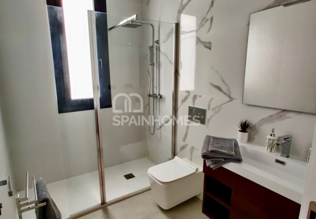 Brand-new Villas 10 Minutes to the Beach in Polop