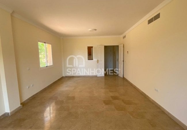 Mijas'ta Sakin Bölgede Akdeniz Stili Daireler 18