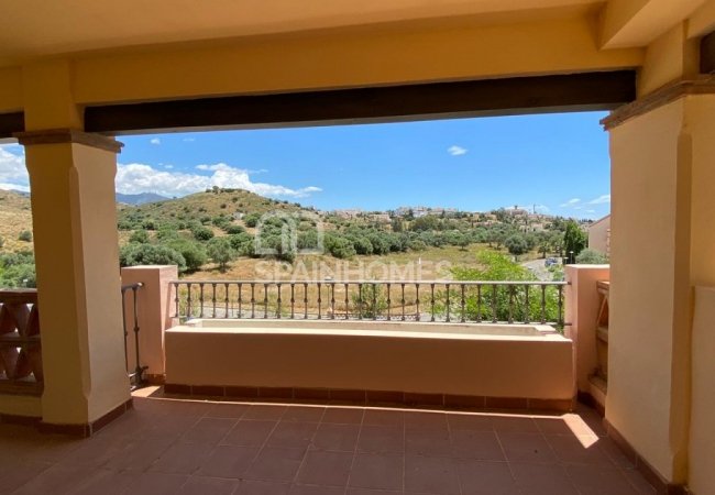 Mijas'ta Sakin Bölgede Akdeniz Stili Daireler 9