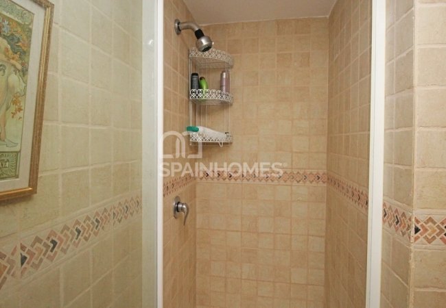 Apartment in a Sought After Area of Benalmadena 23