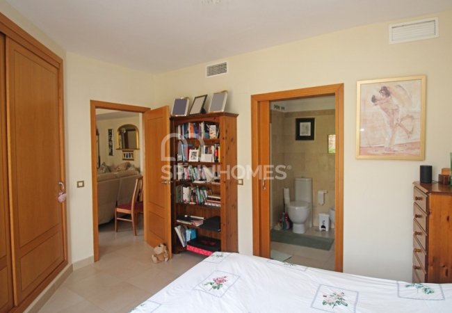 Apartment in a Sought After Area of Benalmadena 28