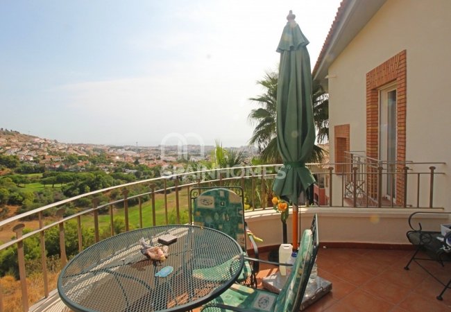 Apartment in a Sought After Area of Benalmadena 11