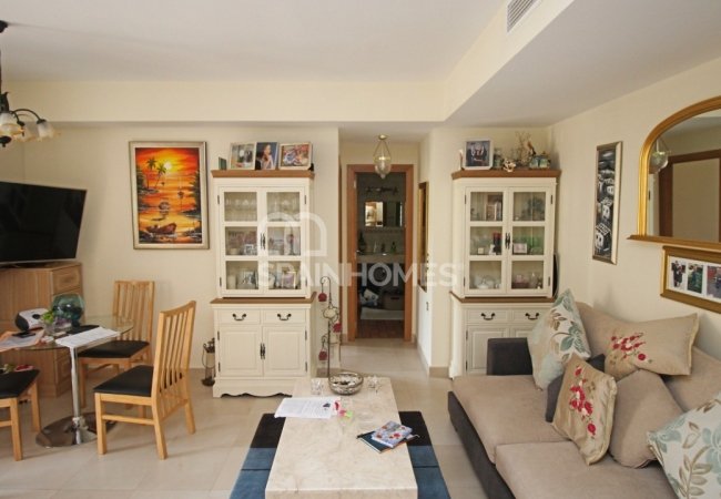Apartment in a Sought After Area of Benalmadena 12
