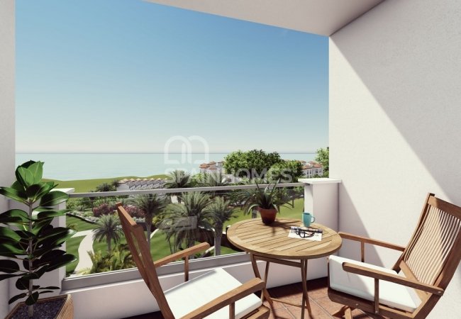 Manilva'da Ayrıcalıklı Konumda Deniz Manzaralı Daireler 42
