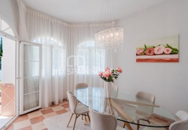 Ayrıcalıklı Konumda Golf Sahasına Sıfır Deniz Manzaralı Villa 26