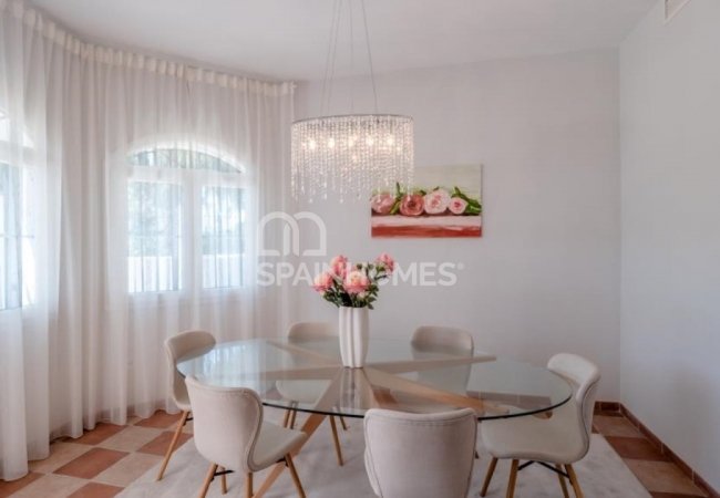 Ayrıcalıklı Konumda Golf Sahasına Sıfır Deniz Manzaralı Villa 27