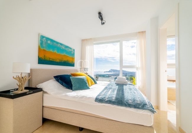 Altea Alicante’de Deniz ve Şehir Manzaralı Villalar 34