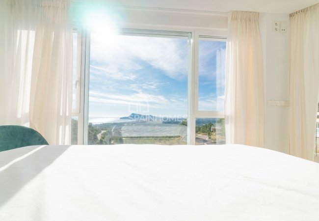 Altea Alicante’de Deniz ve Şehir Manzaralı Villalar 19