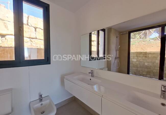 Fantastically Located Villa Close to Amenities in Mijas 21