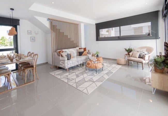 Cdad Quesada İspanya’da Havuzlu Modern Villa 6