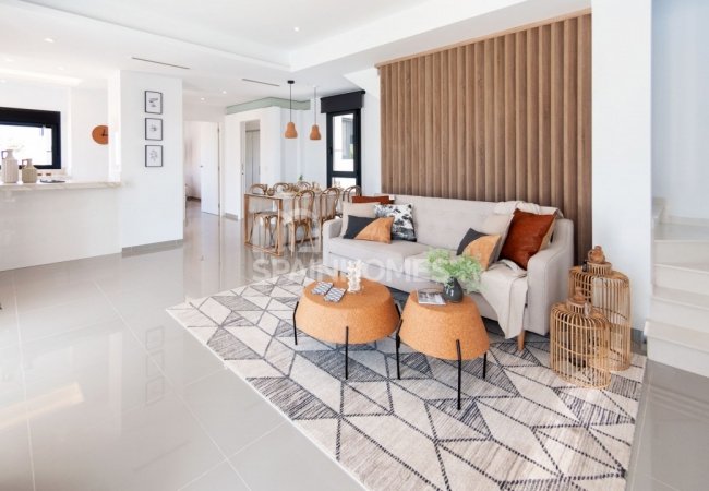 Cdad Quesada İspanya’da Havuzlu Modern Villa 5