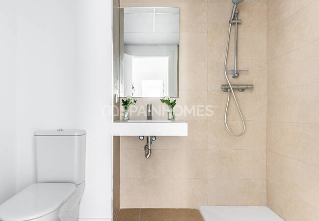 Benahavis'te Guadalmina Nehri Yanında Sıfır Daireler 18